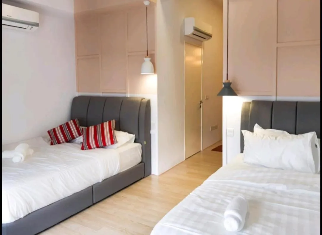 Apartament Revo Aurora Place, Pavilion 2, 5 Minutes To Axiata Arena Bukit Jalil Free Wifi By De Harlequins Guesthouse Kuala Lumpur